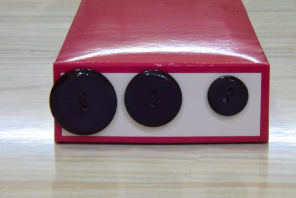 Ґудзик Костюмний на 2 отвори MIX № 120/640