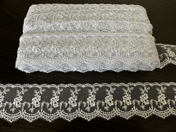 Мереживо на сітці 4,7 см. № 650/01