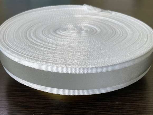 Стрічка світловідбиваюча на репсі 2,5 см. № 01