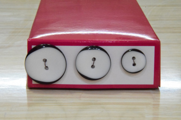 Ґудзик Костюмний на 2 отвори MIX № 01/640