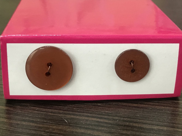 Ґудзик Костюмний на 2 отвори MIX № 161/753