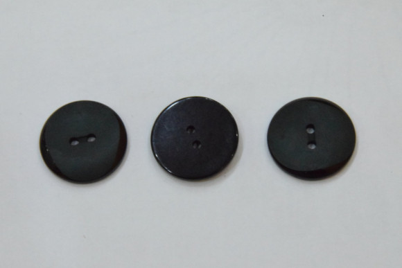 Гудзик Костюмний на 2 отвори 25 мм. №49/640