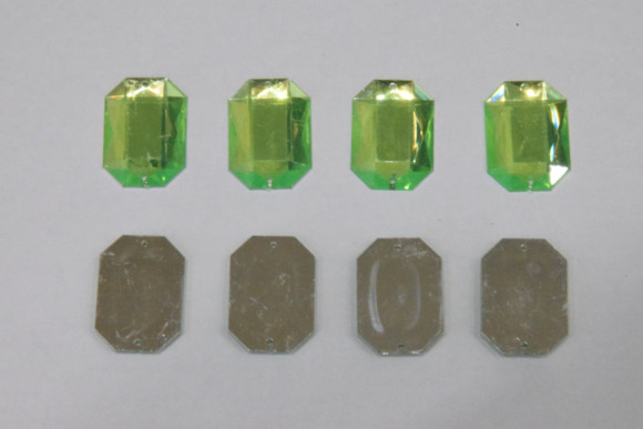 Камінь пришивний, прямокутник акриловий 2,5/1,7 № 4/51