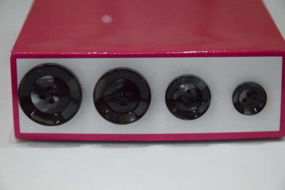 Гудзик Чоловічий на 4 отвори MIX № 39/527