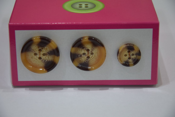 Гудзик Чоловічий на 4 отвори MIX № 02/705