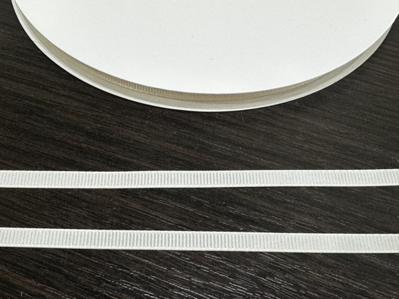 Стрічка репс 0,6 см. 92 м. № 1009/02