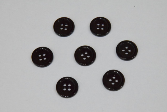 Гудзик Білизна на 4 отвори 18 мм. №39/272