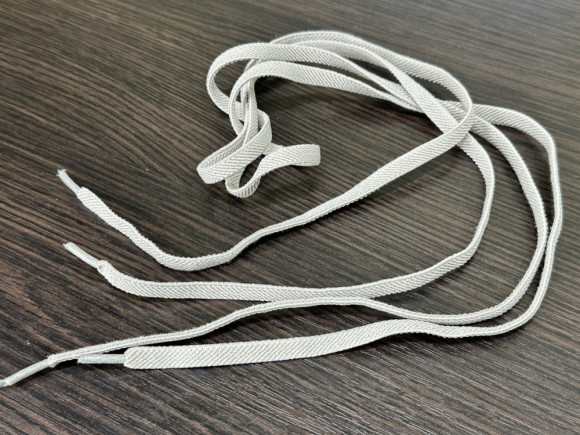 Шнурок гумка плоска 7 мм./90 см. № 172