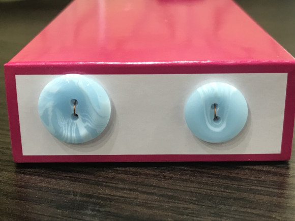 Ґудзик Костюмний на 2 отвори MIX № 187/А4