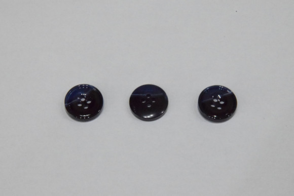 Гудзик Чоловічий на 4 отвори 15 мм. №120/693