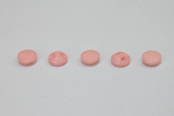 Гудзик Блузковий на півніжці 12 мм. №04