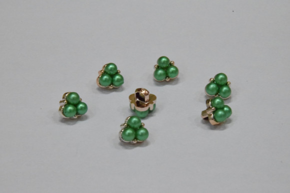 Гудзик Блузковий на ніжці в оправі 10 мм. №75/621