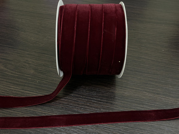 Стрічка оксамитова 2 см. № 37