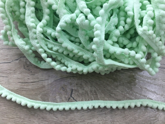 Тесьма з пушистиком 0,4 см. № 181