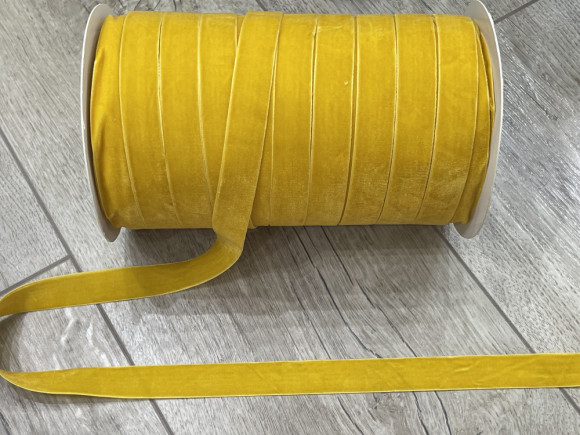 Стрічка оксамитова 2 см. №132/100