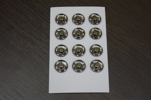 Кнопка метал № 4 В