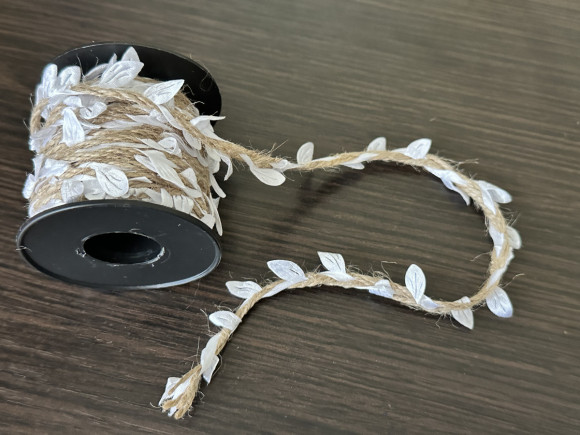  Джутова нитка з листочком № 01