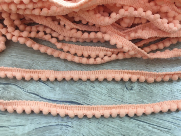 Тесьма з пушистиком 0,4 см. № 88