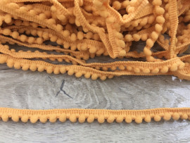 Тесьма з пушистиком 0,4 см. № 157