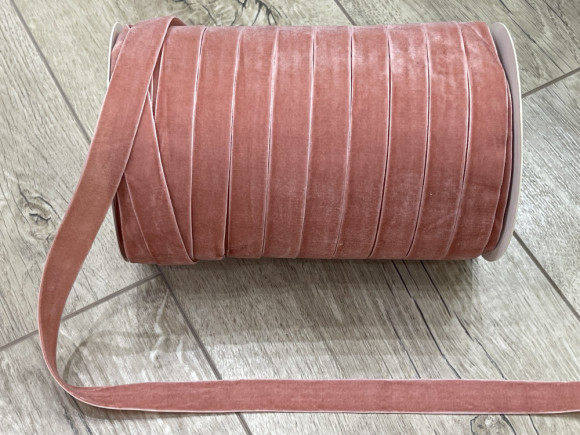 Стрічка оксамитова 2 см. № 88/100